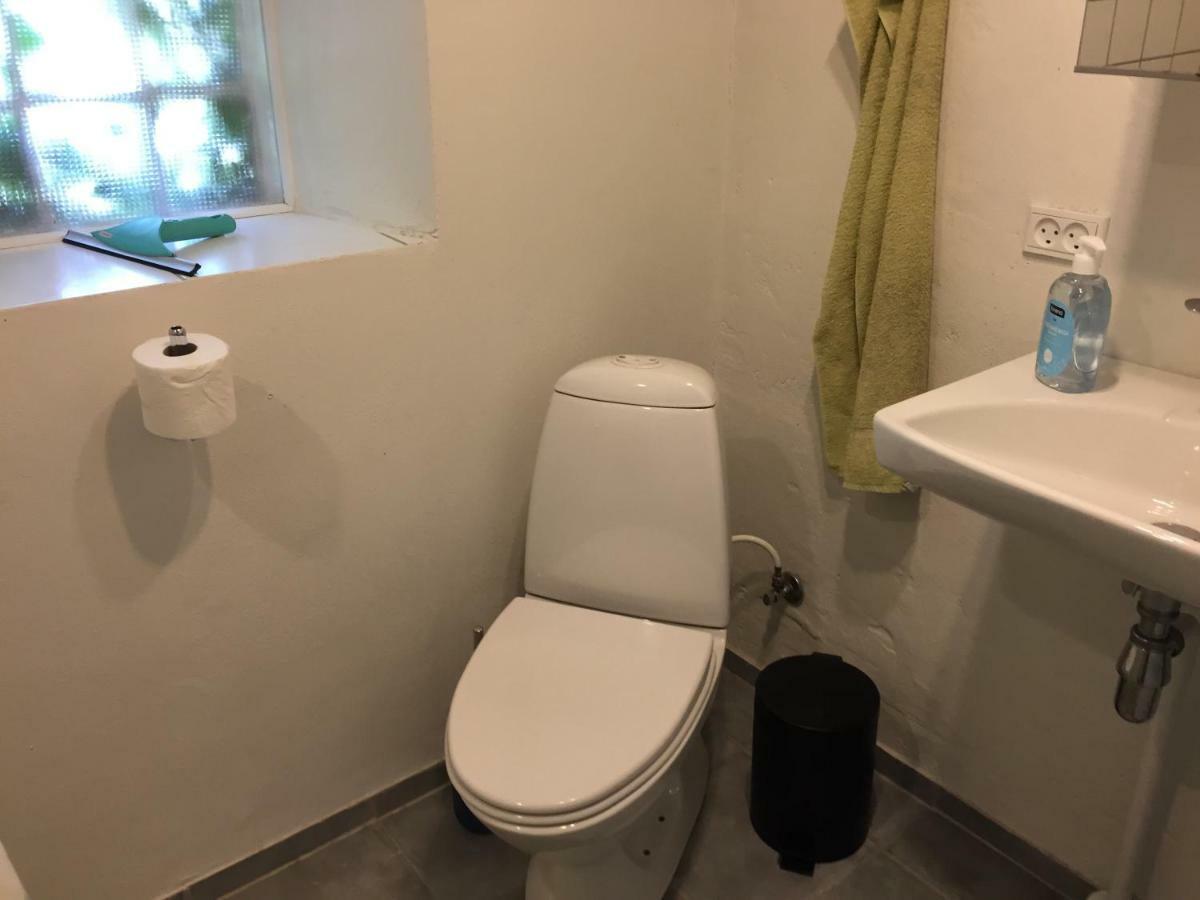 Anesminde Apartment Give Екстериор снимка